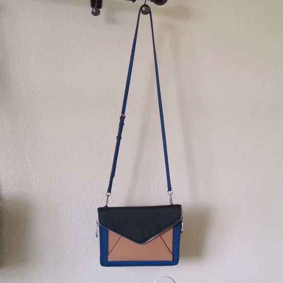 NWOT REBECCA MINKOFF MINI MARLOWE NAVY TAN BLACK CROSSBODY PURSE HANDBAG - Picture 2 of 7